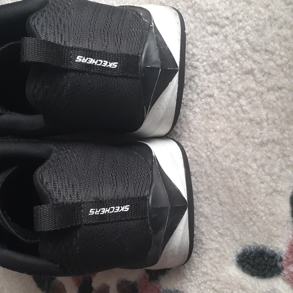 Sketchers Air Cooled Memory Foam Running Shoes - Picture 6 of 9